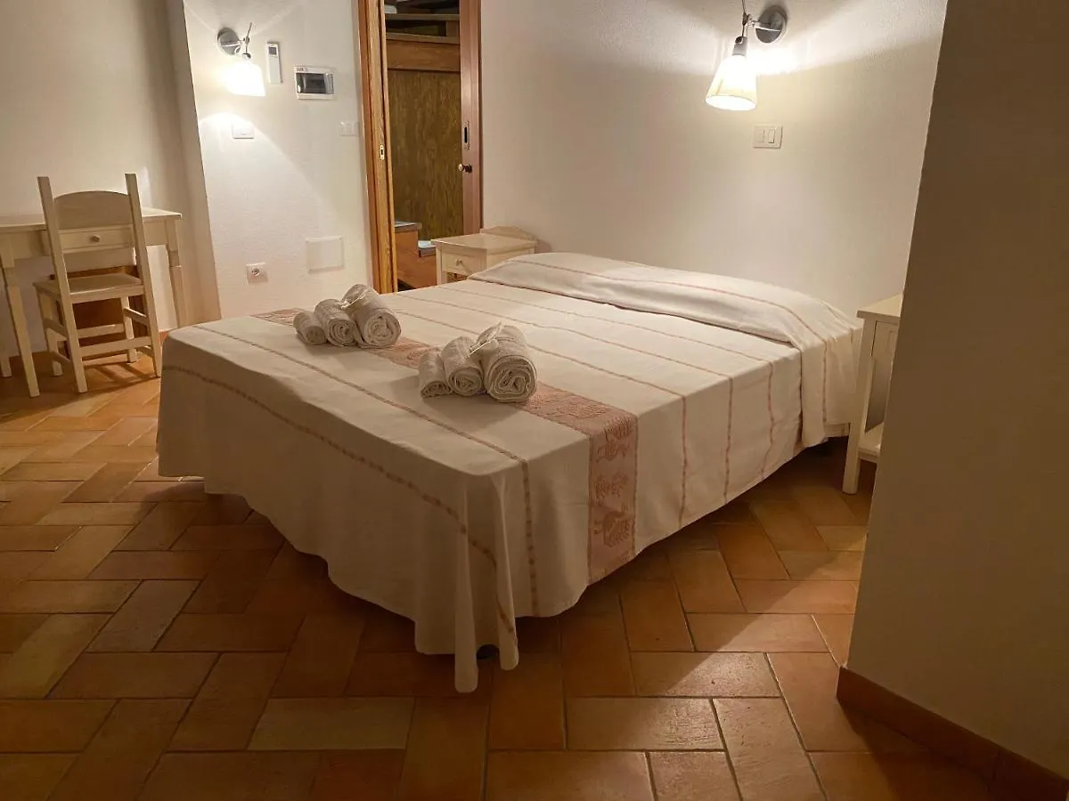 Pensión Hotel Bed And Bike Antico Mulino Aglientu